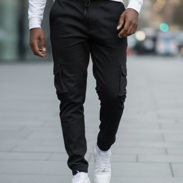 velvom-men-cargo-pant-black-model